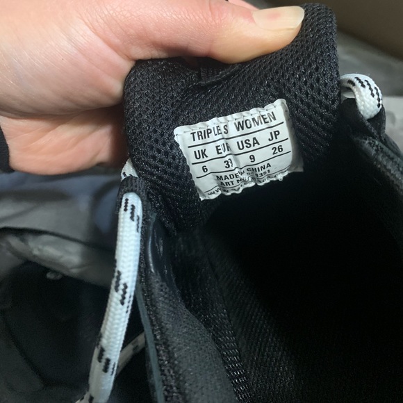 ✅SOLD✅NIB Balenciaga Triple S Dirty Black size 39 - Picture 9 of 10